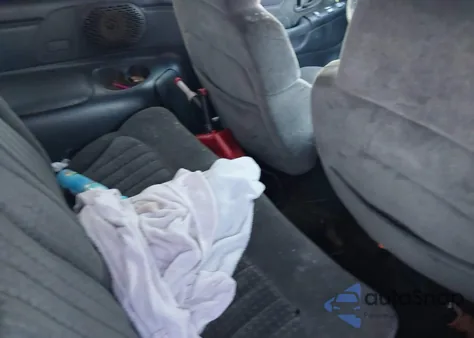 2002 Chevrolet Blazer Ls from USA, damaged, VIN 1GNCS18W52K125807